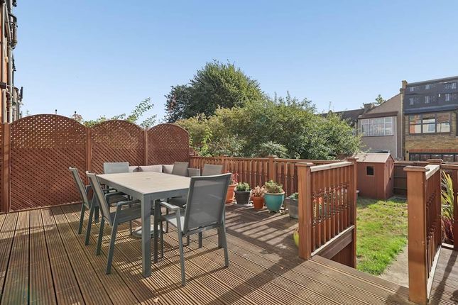 45, Clevedon Road, London photo 4