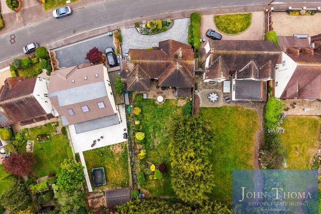 8, Chester Road, Chigwell photo 2