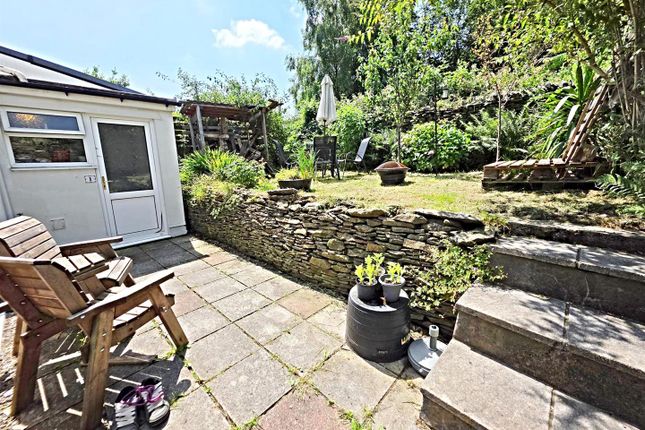 1, Dan Y Bryn Villas, Pontypridd photo 2