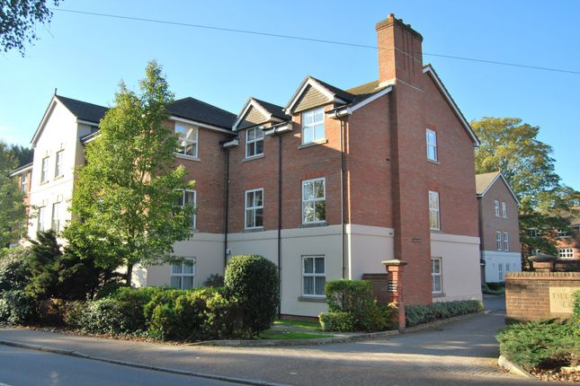 Flat to rent in Delancey Court, Wimblehurst Road, Horsham, West Sussex