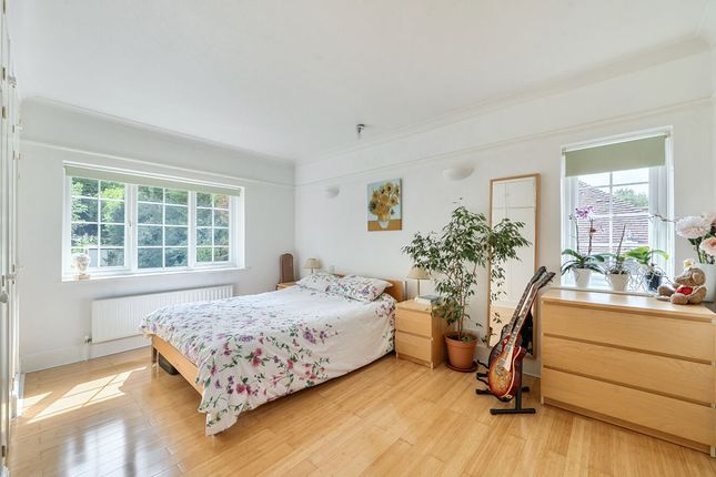 25, Grovelands Road, Purley photo 4