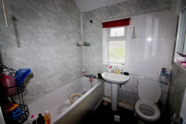 93, Carlow Street, Middlesbrough photo 5