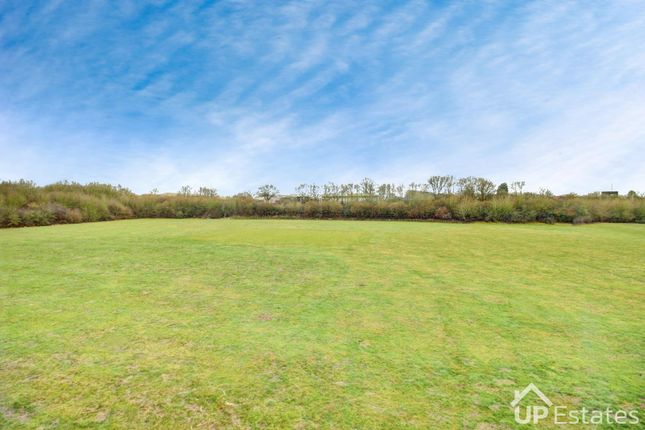 21 Calverly Court, 5 Paladine Way, Coventry photo 3