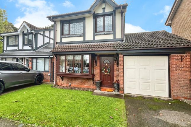 3-bed detached on Glenmore Drive, Coventry, West Midlands CV6, £260,000