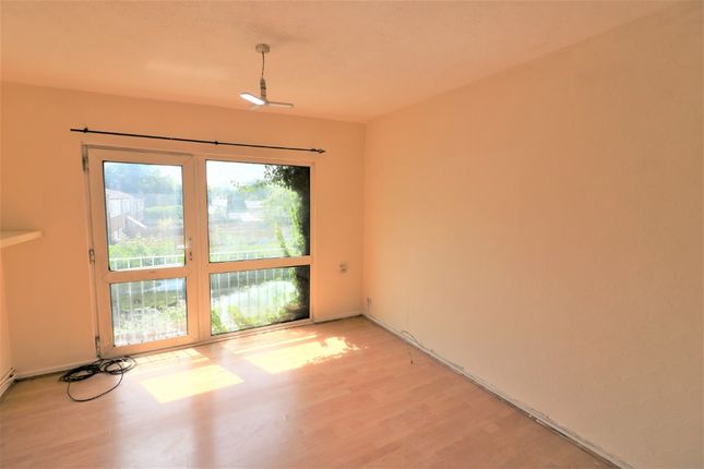 98, Northdown Road, Hatfield photo 2