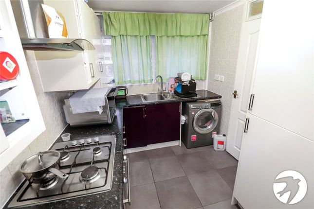 30, Draper Close, Belvedere photo 3