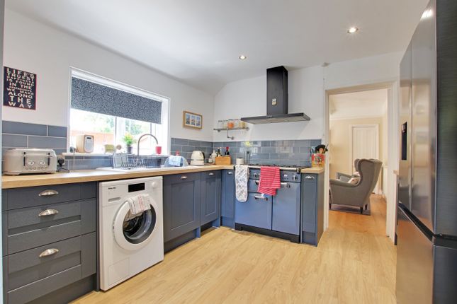 6, Queens Road, Lyndhurst photo 3