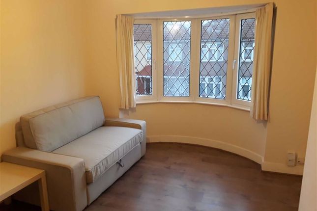 1 bedroom flats to let in mitcham - primelocation