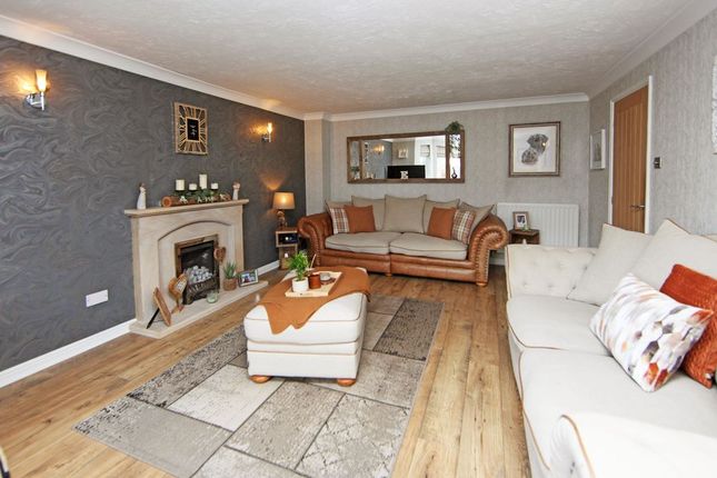 19, Shoveller Drive, Telford photo 4