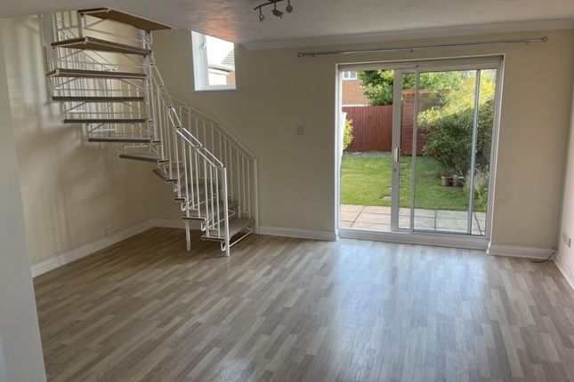 12, Heron Drive, Bicester photo 4