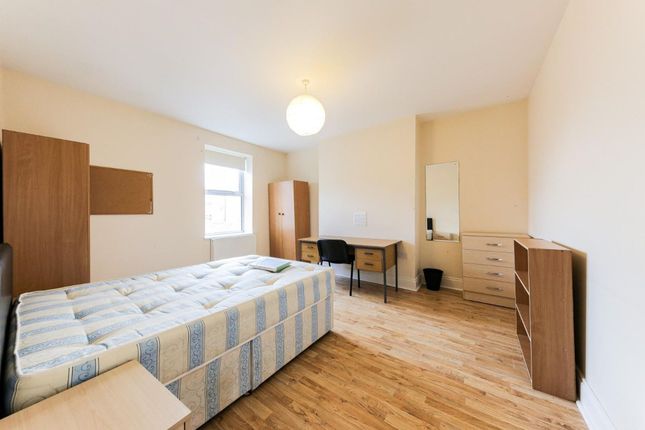 67 Manor House Road, Newcastle Upon Tyne photo 5