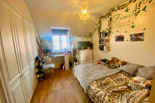 33, Chequers Close, Corby photo 4