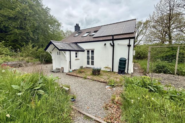 2-bed house on Tregaron, £395,000