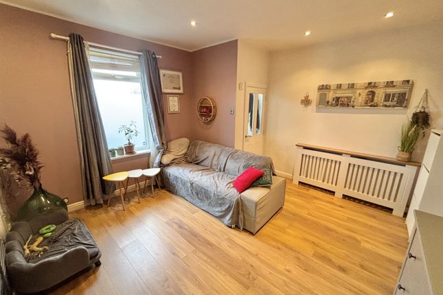 22, Ormerod Street, Thornton photo 4