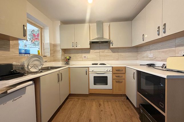 Room 3, 42, Belmont Street, Hampshire photo 2