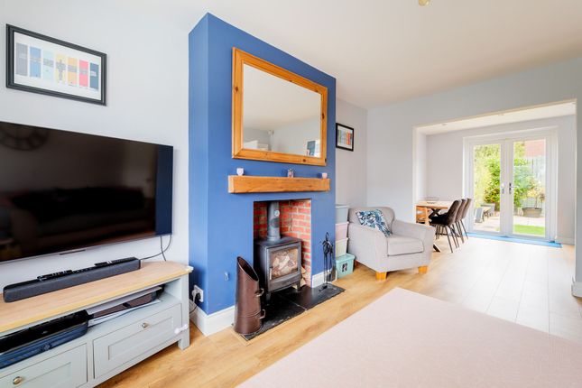 27 Chiltern Drive, Newcastle Upon Tyne photo 4