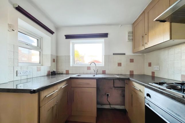 82, Newton Road, Warrington photo 3