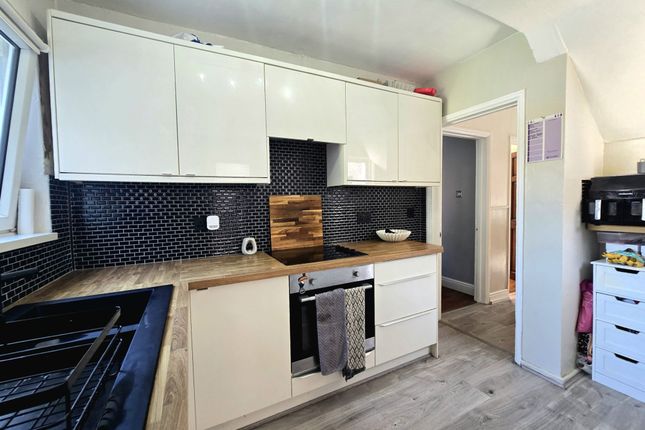 53 Felindre Avenue, Bridgend photo 2