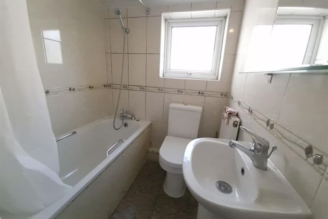 Terraced house to rent in Randolph Road, Southall