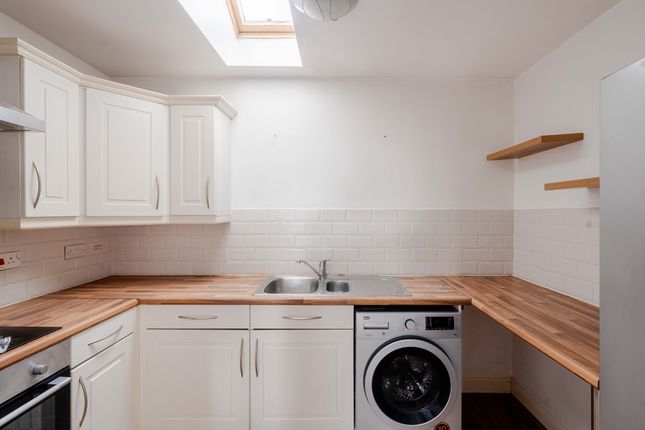 30 New Charlton Way, Bristol photo 4