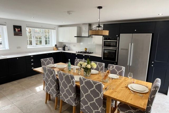 63, Valley Road, Oxfordshire photo 2
