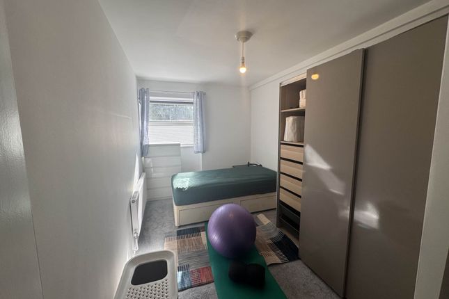 Sherland Court, Off The Dell, Radlett photo 5