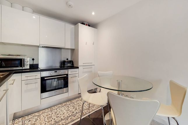 Flat for sale in Sovereign Court, Stanmore