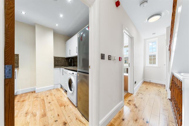 Property to rent in Chapel Market, London
