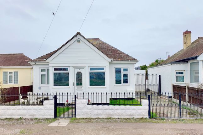 2-bed house on 10, Woodside Avenue, Kinmel Bay, £145,000
