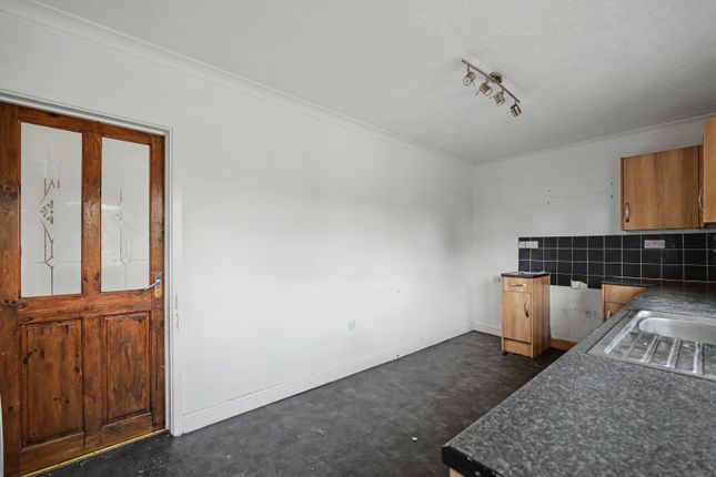 15 Abberd Way, Calne photo 4
