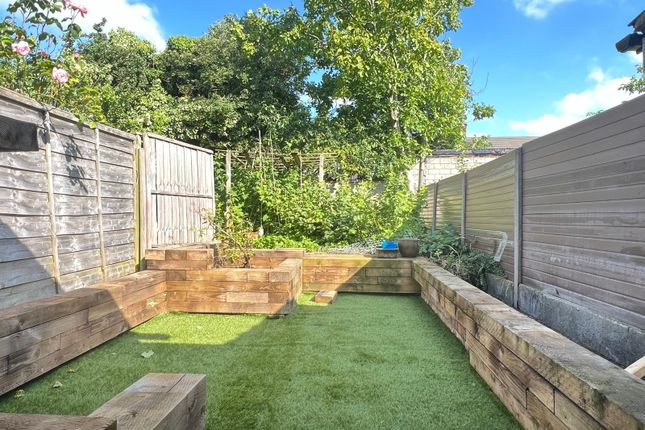 13 Beresford Road, Luton photo 4
