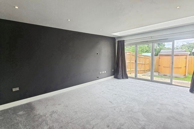 21, South Street, Farnborough photo 2