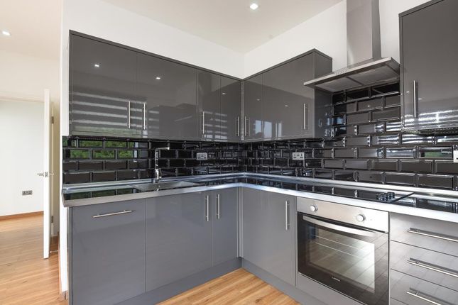 Flat 13 Kian Court, Kian Court, Witney photo 2