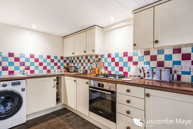 22,Garland Cottage, Church Street, South Brent photo 4