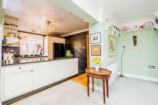 Flat for sale in Westgate Street, Cardiff