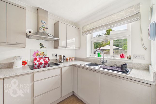 8 Wheatfields, Diss photo 3