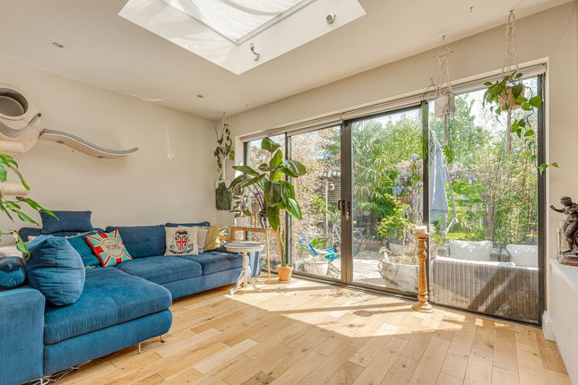 3-bed house on 231, Huntingfield Road, London, £825,000