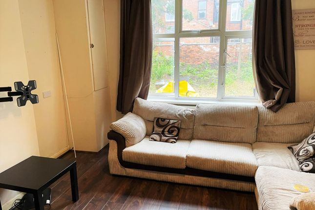 Flat to rent in Bisley Street, Leicester