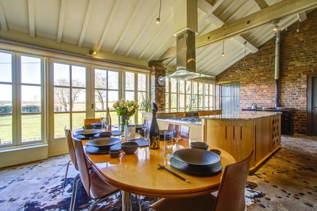Kitchen/Dining (2)