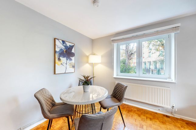 Flat to rent in Crosby Row, London