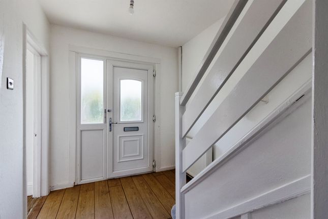 103, Hansby Drive, Leeds photo 2