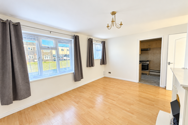 38, Neville Shaw, Essex photo 3