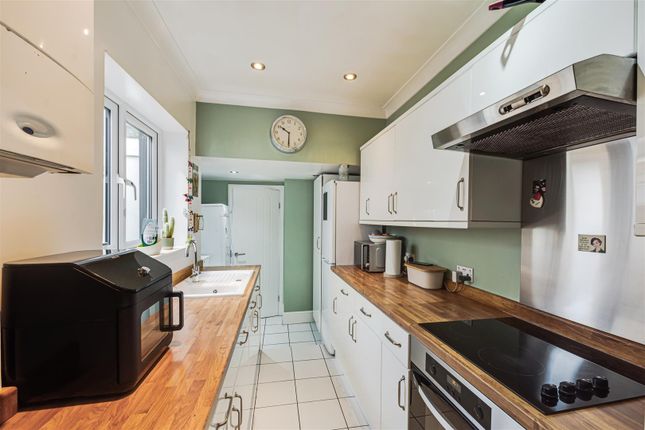 16, Kingsley Road, Orpington photo 2