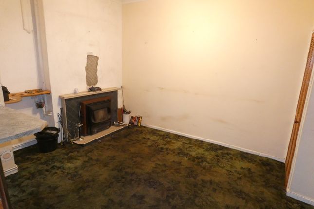 13, Martyns Avenue, Seven Sisters photo 3