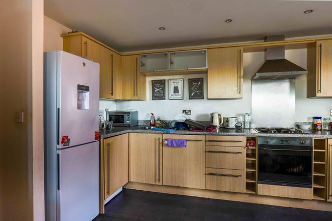 17 Sedgewick Court, Central Way, Warrington photo 5