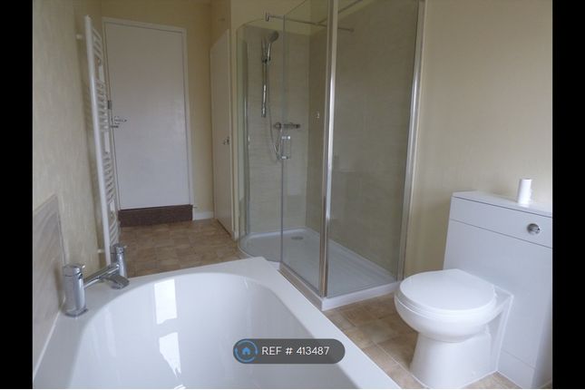 Bearwood Hill Road, Winshill, Burton-On-Trent photo 4