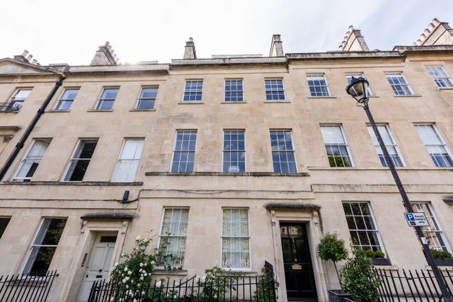 10, St James's Square, Bath photo 2