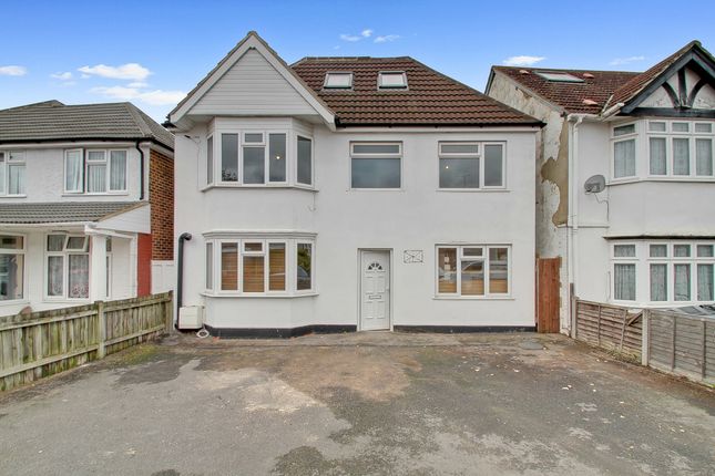 Detached house to rent in Ragstone Road, Berkshire
