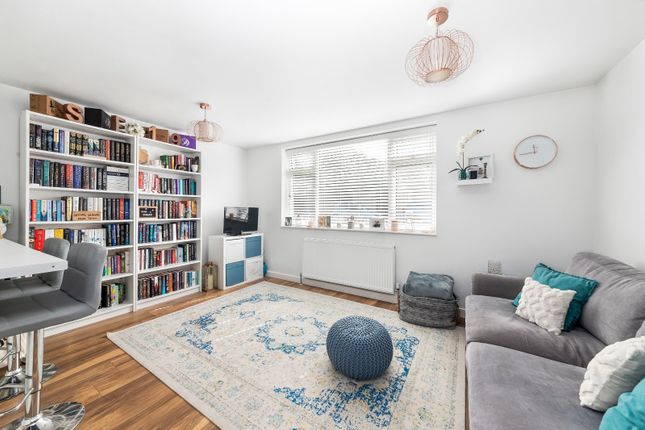 Thumbnail Flat for sale in Oxford Road, London