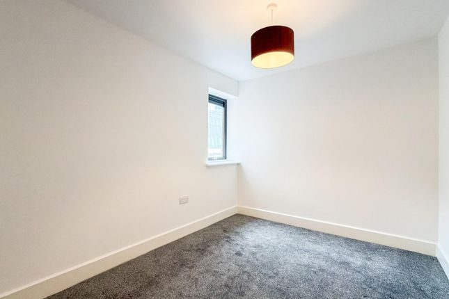 Flat 11, Centro, Charles Street, Bristol photo 3